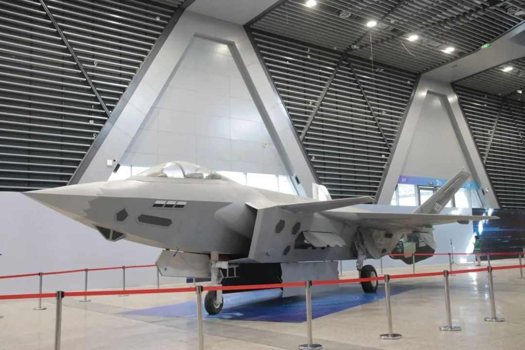 超10万人参观！2025中国（安庆）航空航天国防科技展圆满收官！(图2)