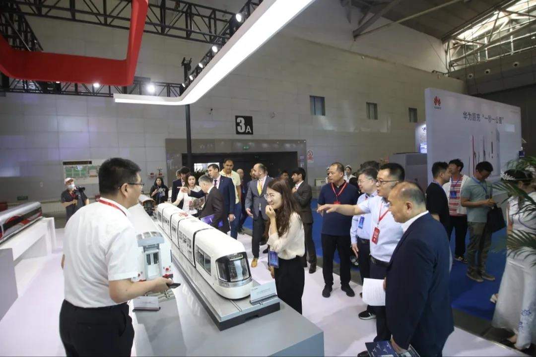 科技创新 数智赋能！2024中国(西安)丝路国际数字交通产业博览会暨2024中国(西安)丝路国际交通设施与工程博览会盛大启动！(图2)