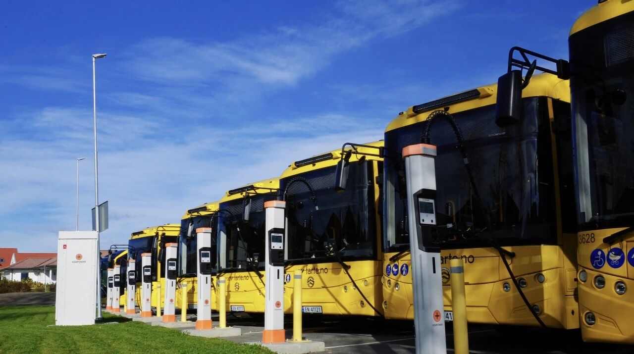 200余辆！金旅纯电动客车实力圈粉北欧(图1)